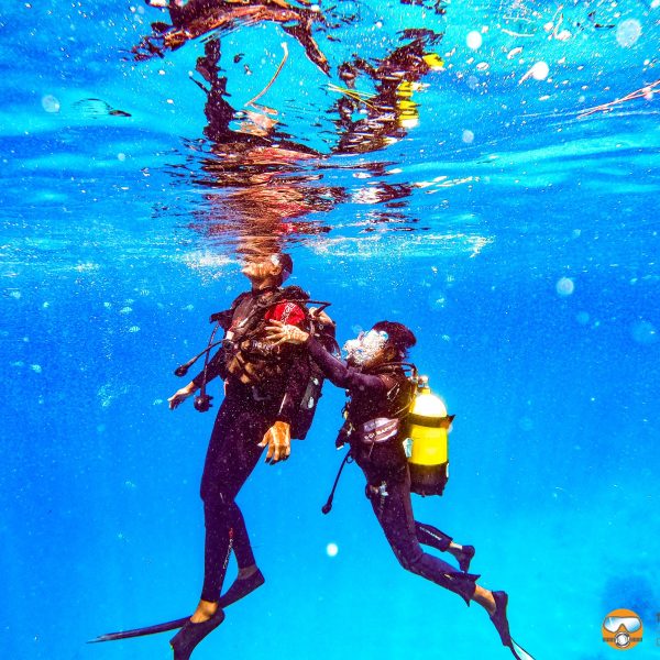 tamarin-ocean-pro-diving-divers-3 tamarin-ocean-pro-diving-divers-3